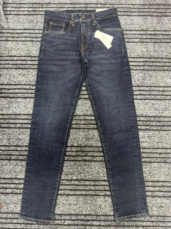 AMERICAN EAGLE
